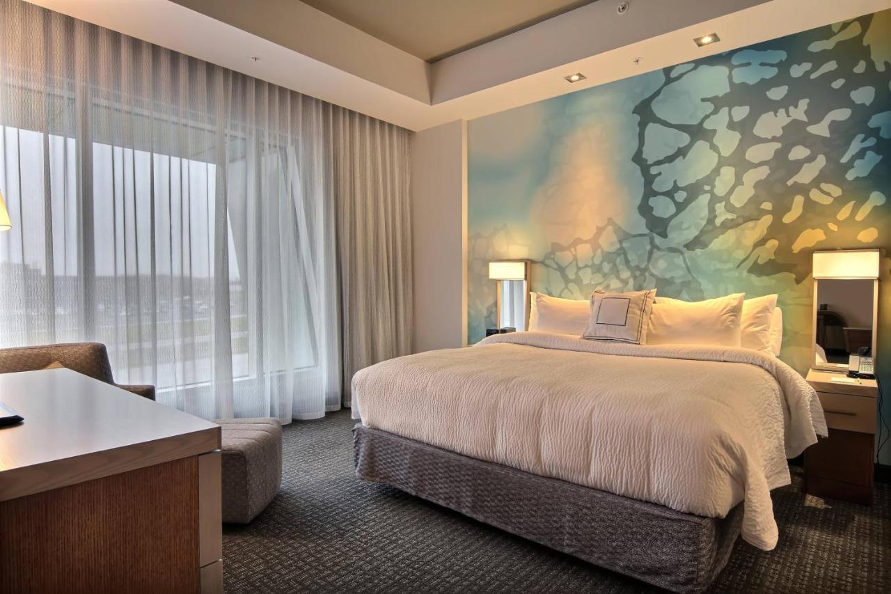 Courtyard By Marriott Quebec City Exterior photo