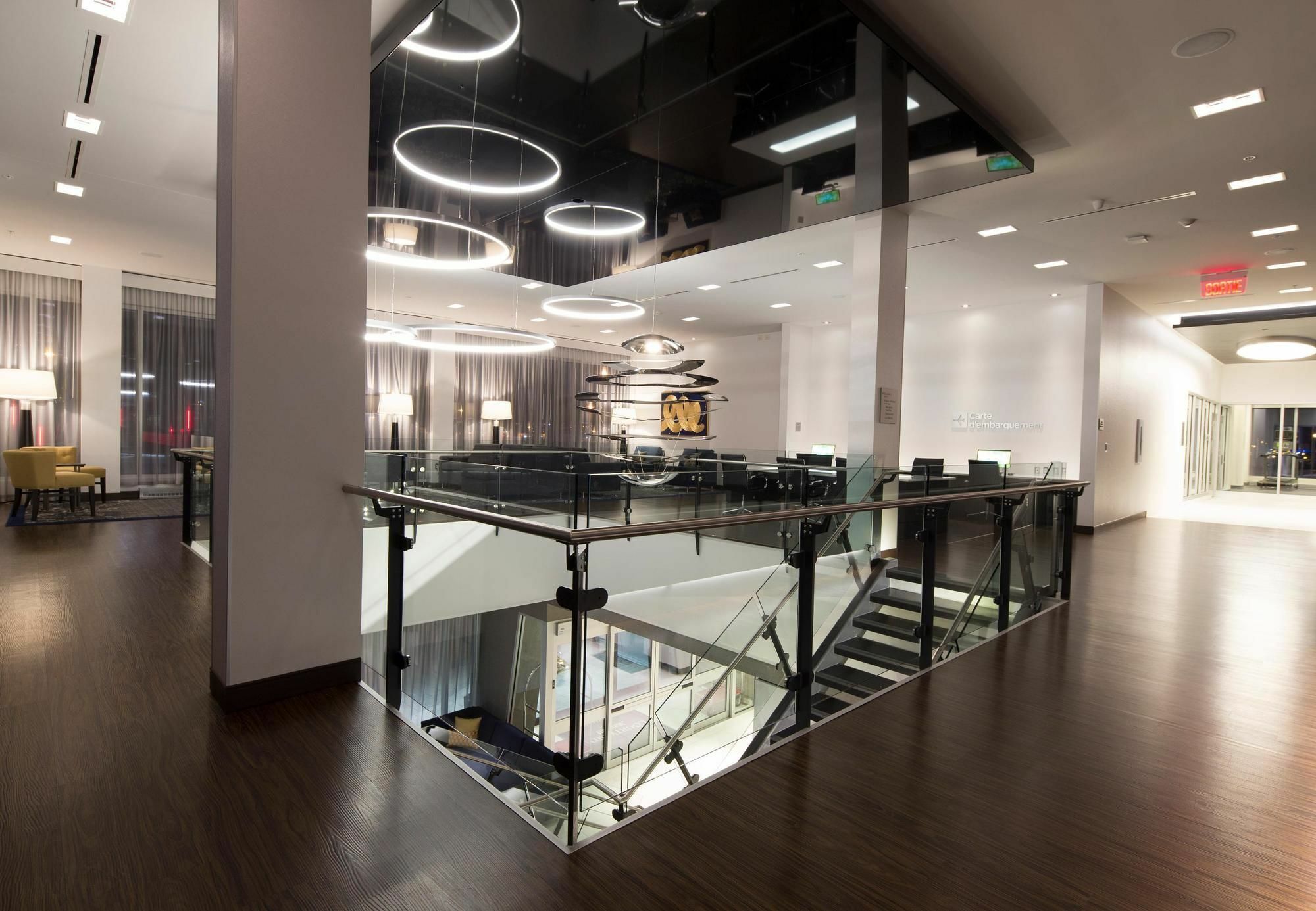 Courtyard By Marriott Quebec City Exterior photo